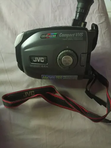 Filmadora JVC Compact VHS 44x