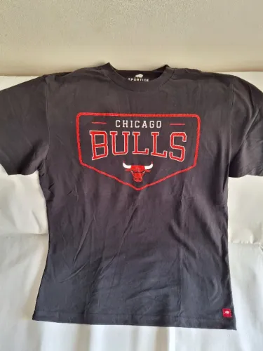 Camiseta Adulto Chicago Bulls Preta Tam XL seminova em ótimo estado