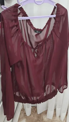 Blusa manga longa vinho transparente
