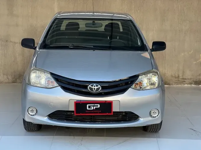 Toyota Etios XLS Sedan 1.5 Flex 16V 4P Mec. 2013