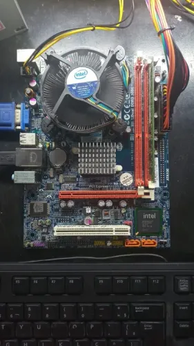 Placa mãe ECS G41T-M7