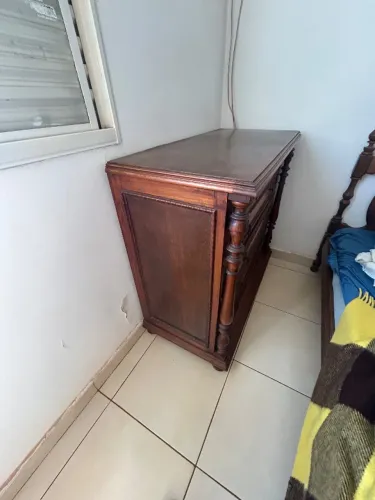 Cômoda antiga madeira