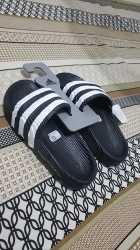 Chinelo Adidas adilette NOVO