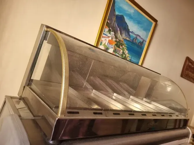 Vitrine quente buscar no local