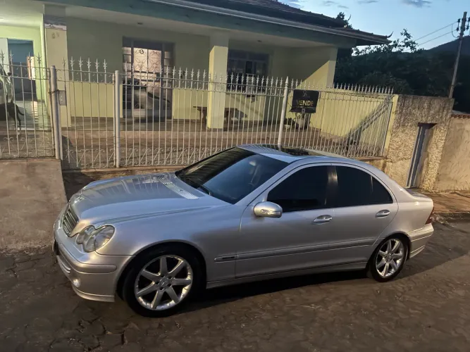 Mercedes-Benz C-180 Kompressor Classic 1.8 16V 143cv 2005