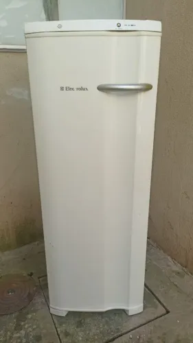 Freezer Electrolux 