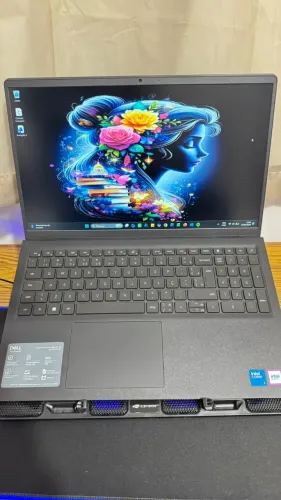  Dell Inspiron 15 | Intel Core 3 100U | 8GB RAM | SSD 512GB | Full HD | Brinde Base Cool