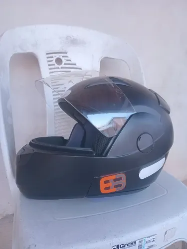 Capacete
