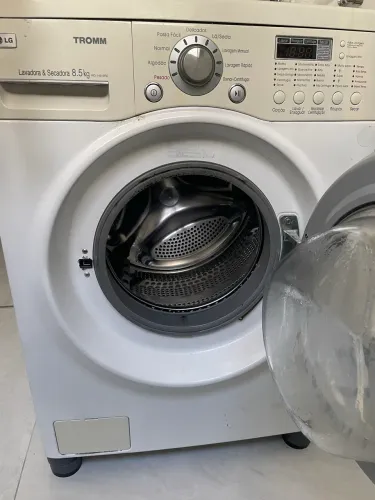 Lava e Seca LG
