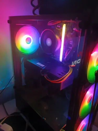 Pc gamer ryzen 5 5600gt 16gb + Rx590 8gb