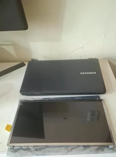 Tela de Notebook Sansung NP270E4E 3ª geração (nova)