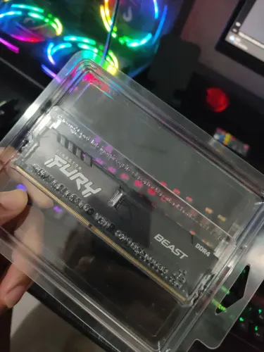 Placa de vídeo GTX 1060 6GB OC ASUS STRIX e Memória Ram Kingston Fury 4GB 2x
