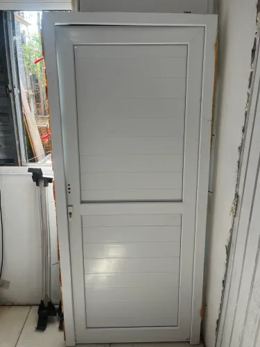Porta alumínio de pvc