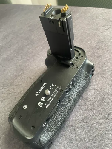 Battery grip original cânon 70D