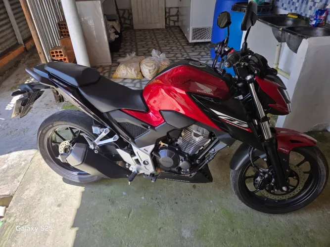 Cb300f /2025