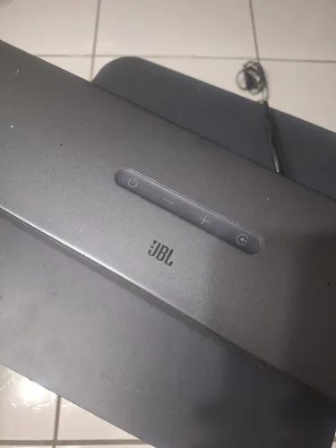 JBL Soundbar 9.1 Dolby Atmos 3D + Subwoofer - Usada