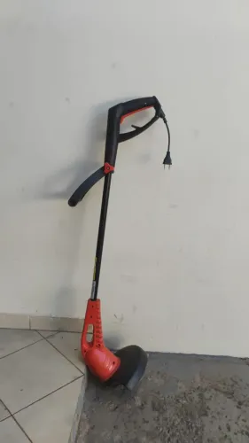 Cortador de grama elétrico