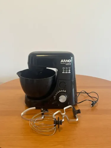 Batedeira Planetária Arno Deluxe 600w 220v