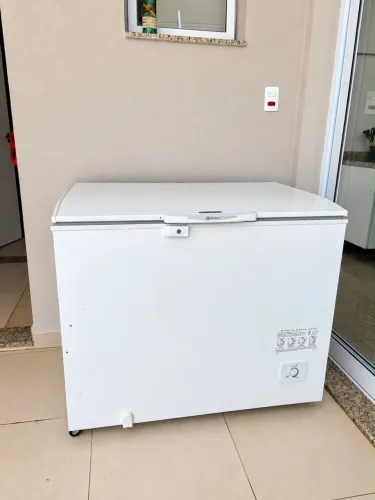 Freezer horizontal