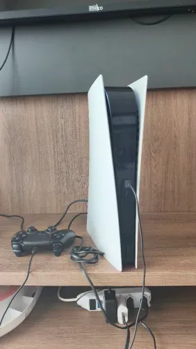 PS5 Midia Digital Fat Usado + controle midnight black
