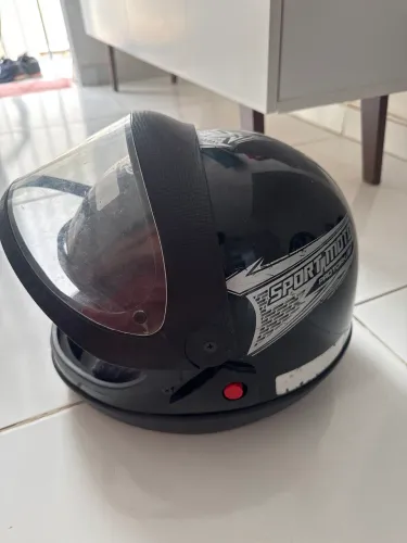 Capacete