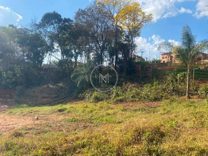 Lote para Chácara à Venda no Quinta das Braúnas Juatuba/MG