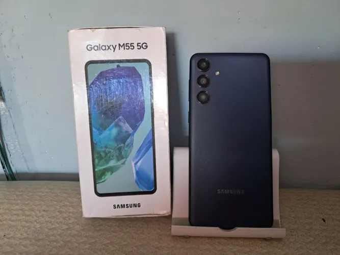M55 256gb sem detalhe algum. Snapdragon 