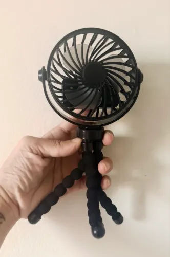 Mini Ventilador recarregável - novo