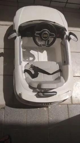 CARRO ELÉTRICO INFANTIL BMW