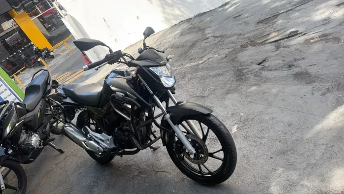 Honda CG 160 Titan FlexOne Edição 40 Anos 2024 - Impecável