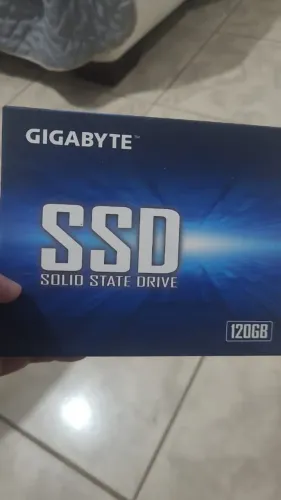 SSD GIGABYTE LACRADO SEM USO 128G