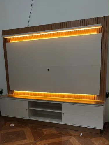 Painel de tv ripado com led