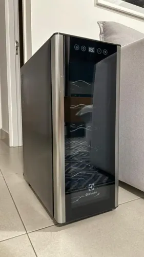 Adega Electrolux 12 Garrafas