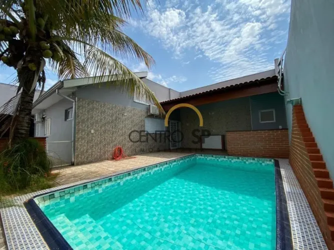 Casa com 3 dormitórios, com piscina,à venda - Jardim Carolina / Redentor - Bauru/SP