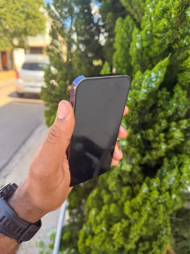 Vendo ou troco iPhone 14 Pro sem marcas de uso bateria 80% 256 gb de memória 