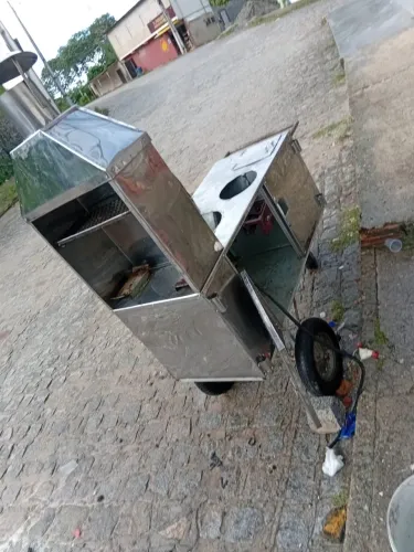 Carrinho de espetinho 