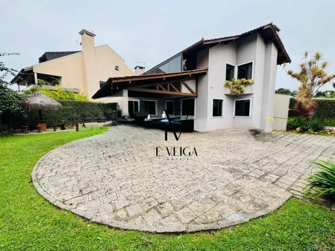 Sobrado com 3 dormitórios à venda, 230 m² por R$ 1.290.000,00 - Guaíra - Curitiba/PR