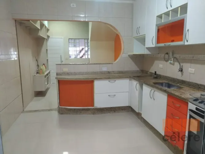 CASA A VENDA | 3 ANDARES COM 2 SUÍTES E GARAGEM AUTOMÁTICA - BELÉM/SP - R$ 585.000,00