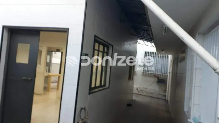 Casa à venda em Vila Gilda, Santo André (3 Dorms, 1 Suíte, 2 Vagas) 190m² de área interna