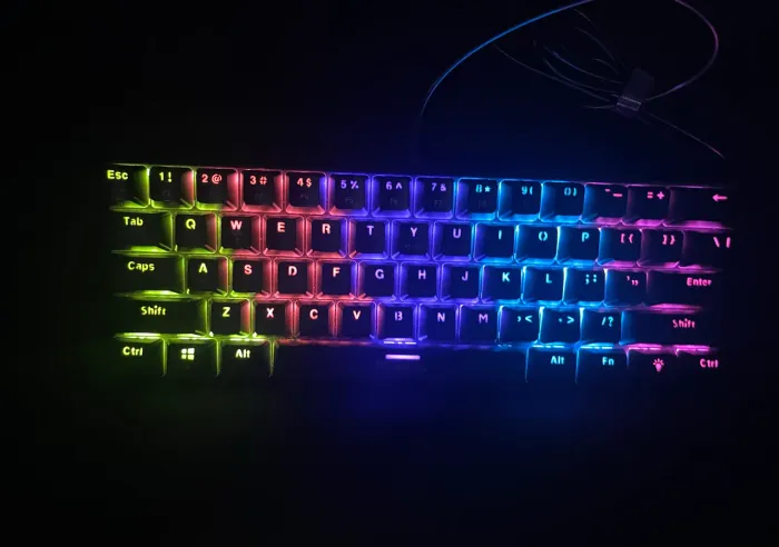 Teclado XStrike Me T69 (Teclado 60% mecânico red switch)