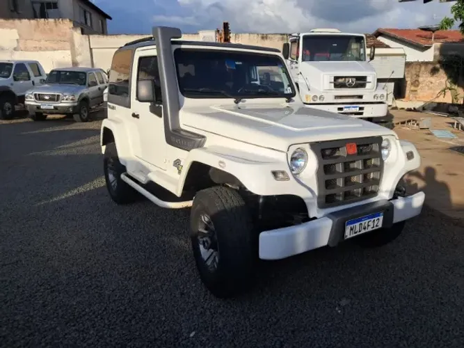 Troller T-4 4X4 3.2 TGV TDI Cap. Rígida Diesel 2013