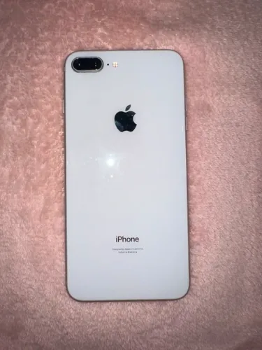 iPhone 8 Plus 