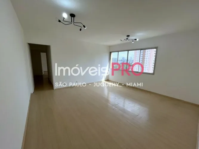 Ótimo apartamento de planta quadrada na Vila Olimpia