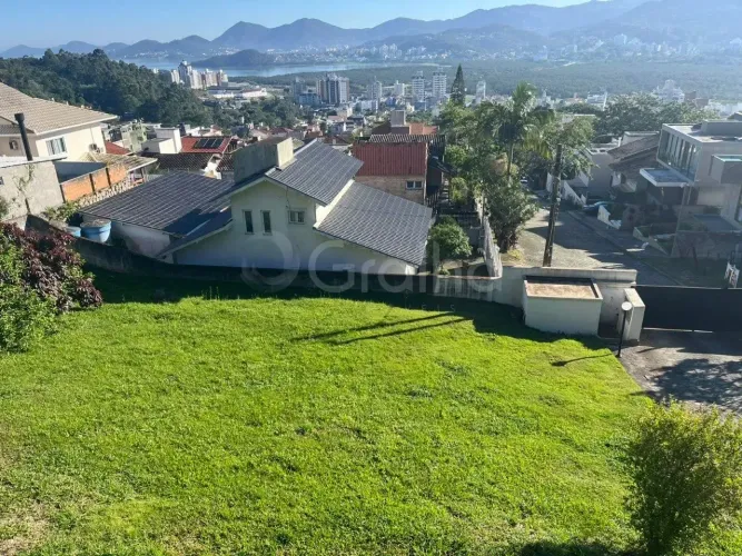 Imóvel para venda com 526 metros quadrados em Trindade - Florianópolis - SC