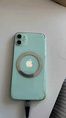 iPhone 11 128g- USADO