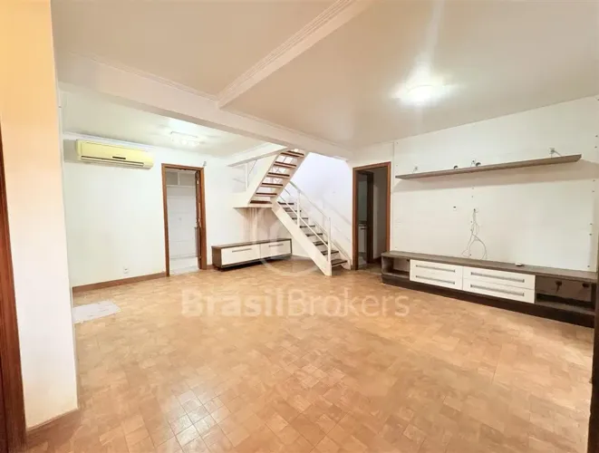 Casa de Vila Exclusiva em Botafogo Conforto, Espaço e Localização Privilegiada