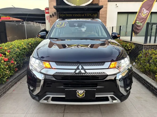 Mitsubishi Outlander HPE-S 2.2 Diesel 4X4 Aut. 2021