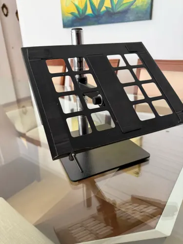 Suporte Premium para Notebook em Metal, 6 Níveis de Altura, Ergonômico