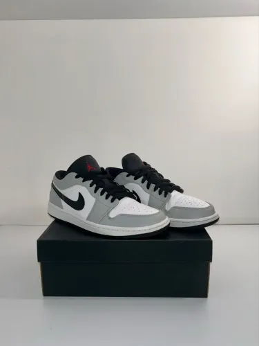 Jordan 1 Low Light Smoke Grey - 42 BR
