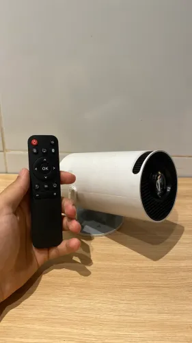 Projetor portátil 4K